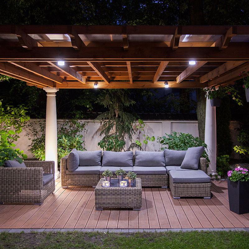 outdoor-meeting-area-image